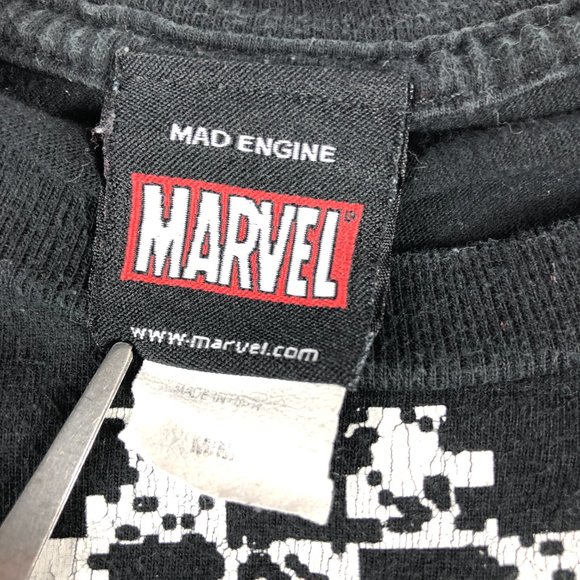Mad Engine Marvel The Punisher Shirt Men's Medium Black & White Big Print Tee - Picture 6 of 10